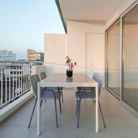 Amazing Two Bedroom Apartment Larnaca Exteriör bild